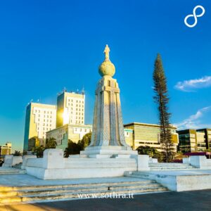 San Salvador, la vibrante capitale del paese. Questa città caotica ma affascinante offre un mix unico di storia coloniale e modernità