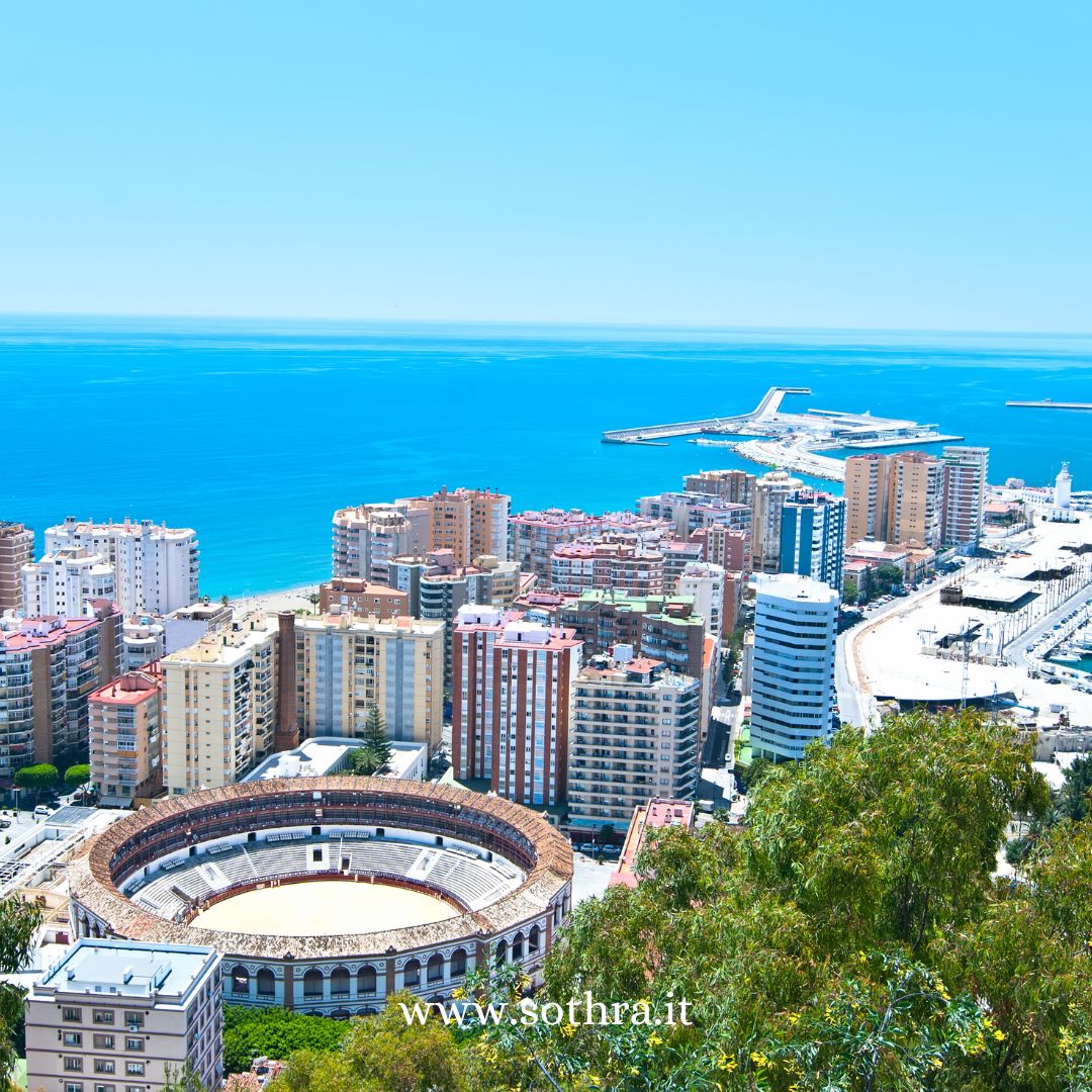 Málaga, primavera tra riti sacri e luce mediterranea