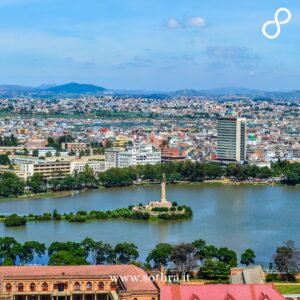 Gran Tour Madagascar, essenza autentica dell’Africa ANTANANARIVO, ANTSIRABE, RANOMAFANA, FIANARANTSOA, PARCO ISALO, TULEAR