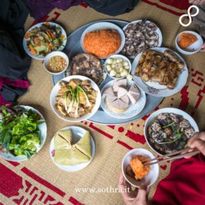 Imparare a cucinare piatti vietnamiti a Hoi An è come aprire un forziere che custodisce tesori gastronomici.