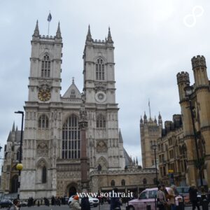 L'Abbazia di Westminster: Il Cuore Spirituale di Londra Una guida personale per scoprire un luogo di storia, fede e identità nazionale