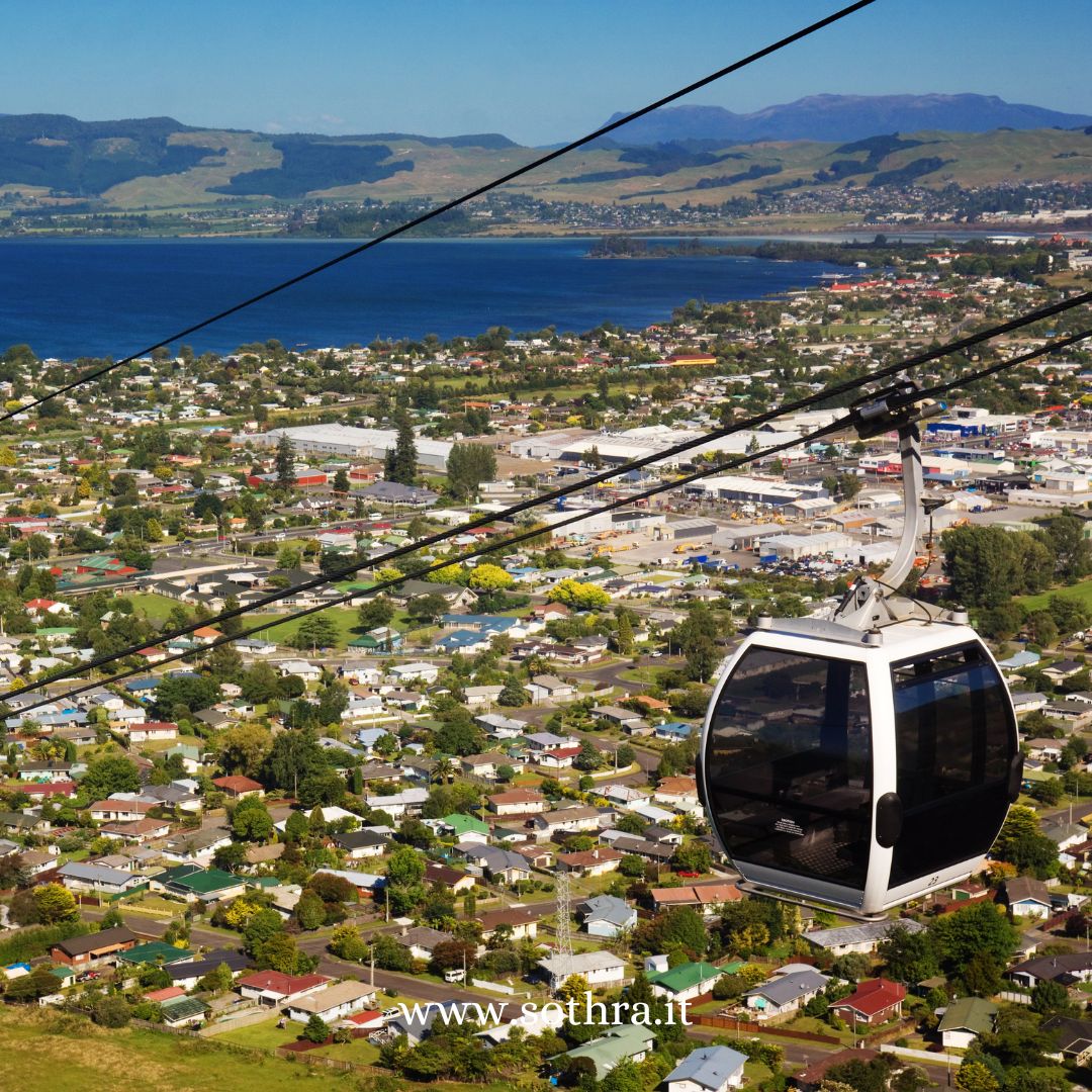 Rotorua: Il Cuore Geotermico della Nuova Zelanda La tua guida completa per esplorare un'attrazione imperdibile